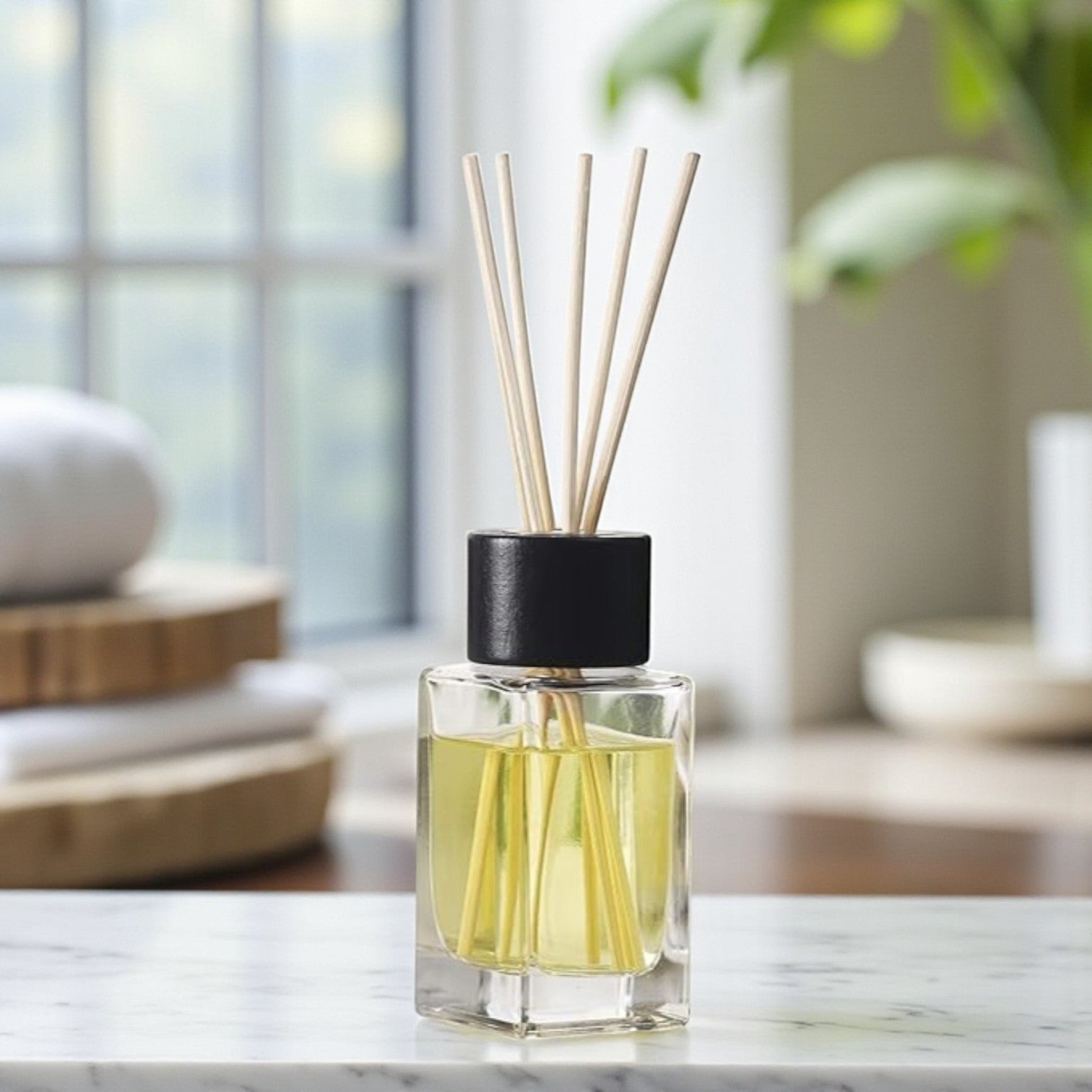 Flacon Diffuseur en Verre Diamant avec 6 Bâtonnets Naturels - Bouchon Bois Noir - Me Essentiels